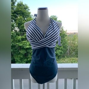 🪻 NWT MeetCurve Swuimsuit 🪻